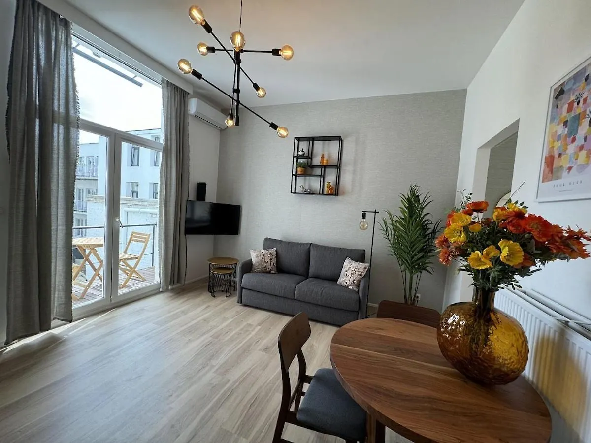 Luxury Suites Royal By Rikas Hotels Антверпен